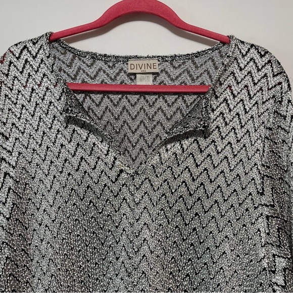Vtg DIVINE Tunic Top Metallic Silver Chevron Cut-Out Design Disco Flowy Size 3XL - Picture 6 of 16